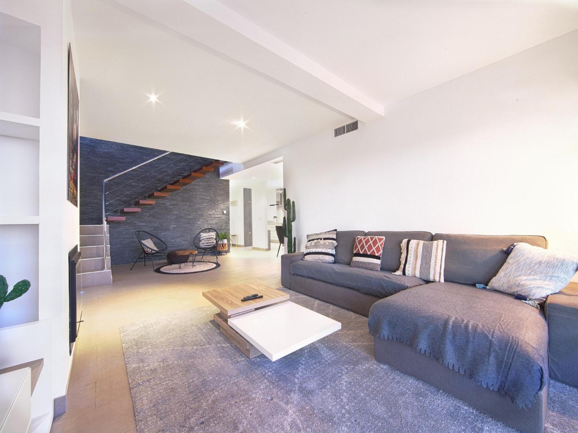 Villa Modern Near Costabella *