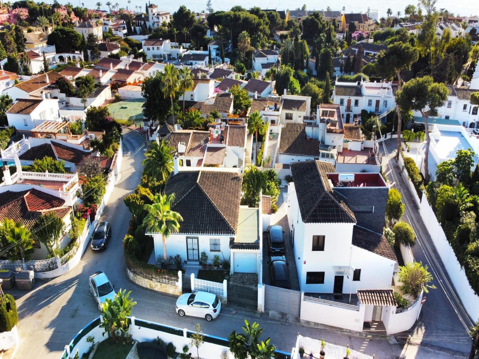 Modern Near Costabella